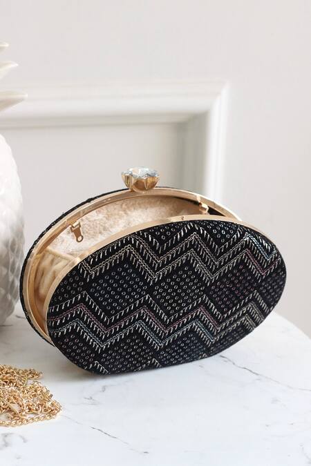 Buy_Boxwish By Bhumika_Black Sequins, Embroidery Velvet Oval Shaped Clutch