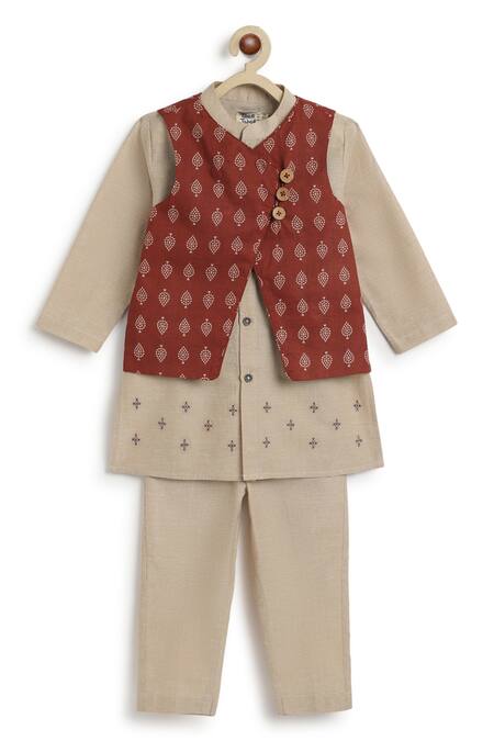 Shop Tiber Taber Blue Cotton Embroidery Reversible Leaf Print Bundi And Kurta Set at Aza Fashions Shop_Tiber Taber_Blue Cotton Embroidery Reversible Leaf Print Bundi And Kurta Set_at_Aza_Fashions