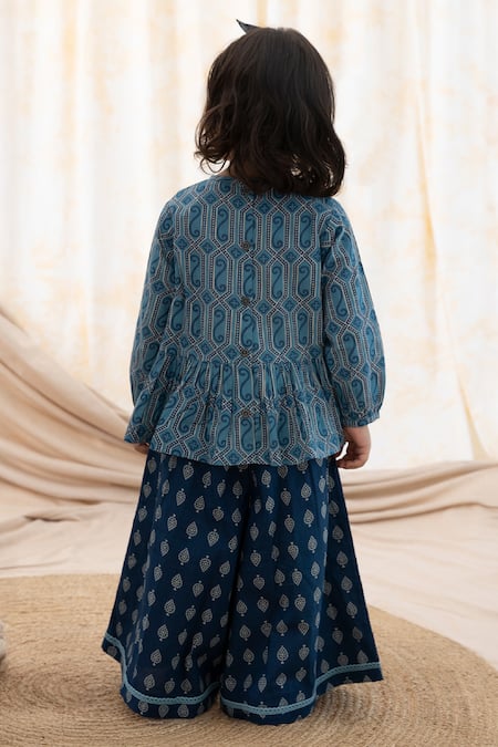 Shop Tiber Taber Blue Cotton Geometric Print Top And Culottes Pant Set at Aza Fashions Shop_Tiber Taber_Blue Cotton Geometric Print Top And Culottes Pant Set _at_Aza_Fashions