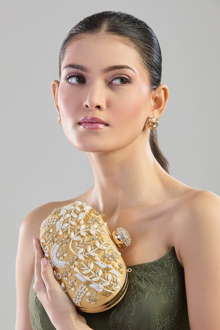 Buy_Nazaakat By Samara Singh_Gold Crystals, Embroidery Floral Embellished Clutch 