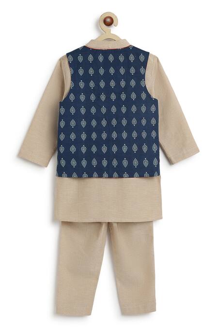 Tiber Taber Blue Cotton Embroidery Reversible Leaf Print Bundi And Kurta Set at Aza Fashions Tiber Taber_Blue Cotton Embroidery Reversible Leaf Print Bundi And Kurta Set_at_Aza_Fashions