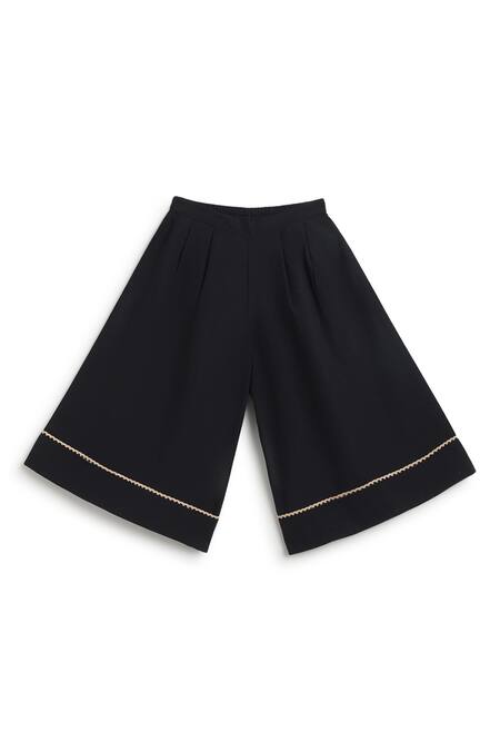 Shop Tiber Taber Black Cotton Floral Print Top And Culottes Set Shop_Tiber Taber_Black Cotton Floral Print Top And Culottes Set