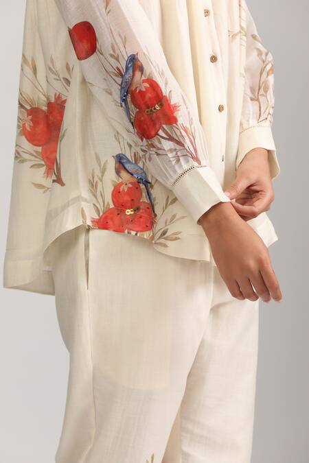 Trendy Tokari_Ivory Silk, Chanderi Embroidery Round Neck Floral Print Tunic And Pant Set _at_Aza_Fashions
