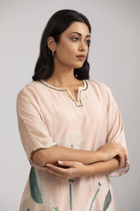 Trendy Tokari Peach Silk, Chanderi Embroidery, Sequins Split Flower Printed Kurta And Pant Set Online at Aza Fashions Trendy Tokari_Peach Silk, Chanderi Embroidery, Sequins Split Flower Printed Kurta And Pant Set _Online_at_Aza_Fashions