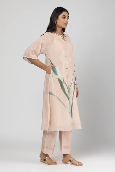 Shop Trendy Tokari Peach Silk, Chanderi Embroidery, Sequins Split Flower Printed Kurta And Pant Set at Aza Fashions Shop_Trendy Tokari_Peach Silk, Chanderi Embroidery, Sequins Split Flower Printed Kurta And Pant Set _at_Aza_Fashions