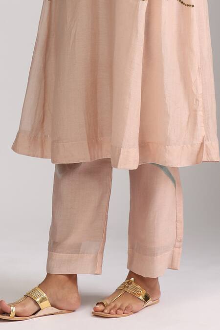 Buy Trendy Tokari Peach Silk, Chanderi Embroidery, Sequins V-neck Floral Kurta Set Online at Aza Fashions Buy_Trendy Tokari_Peach Silk, Chanderi Embroidery, Sequins V-neck Floral Kurta Set _Online_at_Aza_Fashions