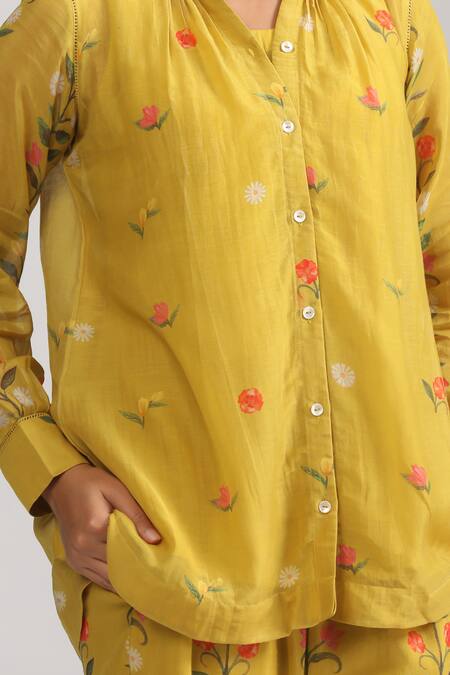 Buy_Trendy Tokari_Yellow Chanderi, Silk Mandarin Collar Florette Print Shirt And Pant Set 