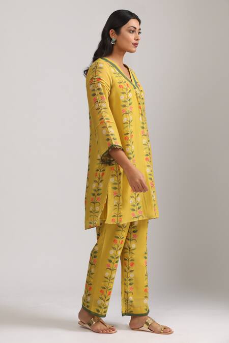 Trendy Tokari_Yellow Silk, Chanderi Sequins, Embroidery Floral Stripe Print Kurta And Pant Set _Online_at_Aza_Fashions