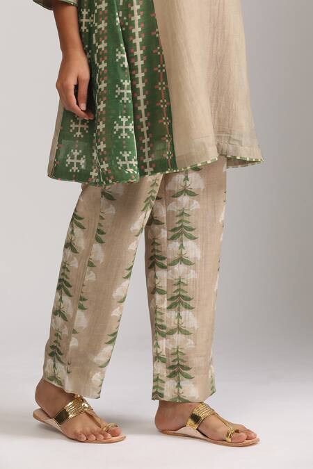 Buy_Trendy Tokari_Beige Silk, Chanderi Embroidery Button-down Neck Tulip Print Kurta And Pant Set _Online_at_Aza_Fashions