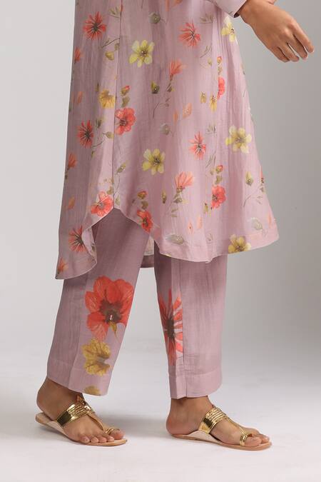 Trendy Tokari Purple Silk, Chanderi Sequins, Embroidery Bandeau Neck Botanical Print Kurta Set at Aza Fashions Trendy Tokari_Purple Silk, Chanderi Sequins, Embroidery Bandeau Neck Botanical Print Kurta Set _at_Aza_Fashions