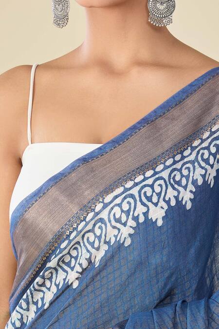 Naintara Bajaj_Blue Chanderi Geometric Woven Saree With Running Blouse_at_Aza_Fashions