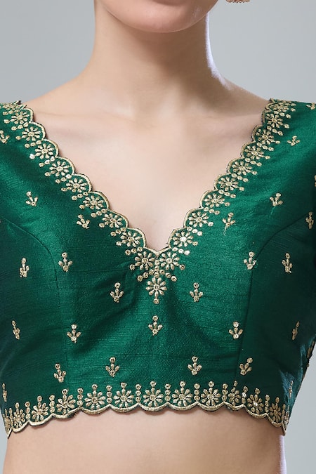 Samyukta Singhania_Green Silk Sequins, Zari Scoop Neck Scallop V Saree Blouse _Online_at_Aza_Fashions