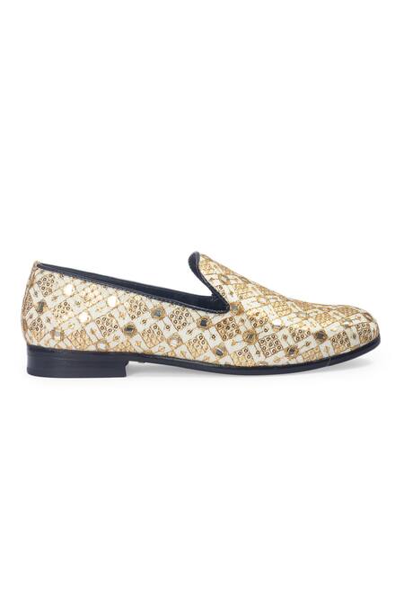 Domani Beige Geometric Embroidered Slip-on Shoes Online at Aza Fashions Domani_Beige Geometric Embroidered Slip-on Shoes _Online_at_Aza_Fashions