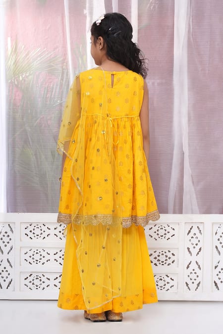 Shop Little Bansi Yellow Cotton Embroidery, Sequins, Zari Floral Kurta Set at Aza Fashions Shop_Little Bansi_Yellow Cotton Embroidery, Sequins, Zari Floral Kurta Set _at_Aza_Fashions
