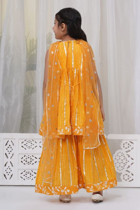 Little Bansi Floral Thread Embroidered Kurta Set 