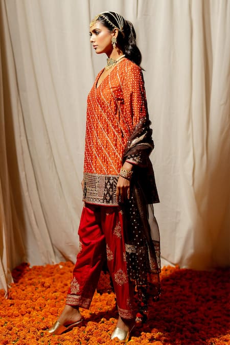 Buy_Pooja-Keyur_Orange Silk Embroidery Plunge Neck Bandhej Woven Kurta And Salwar _Online_at_Aza_Fashions