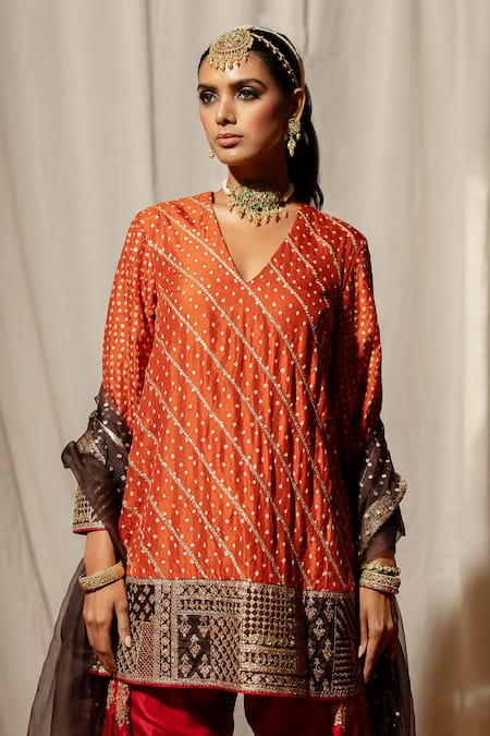 Pooja-Keyur_Orange Silk Embroidery Plunge Neck Bandhej Woven Kurta And Salwar _at_Aza_Fashions