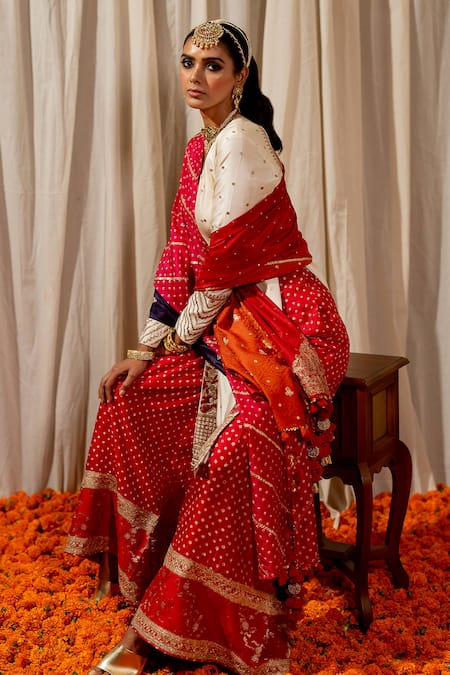 Shop_Pooja-Keyur_Off White Silk Embroidery, Sequins V-neck Aari Kurta With Sharara _Online_at_Aza_Fashions