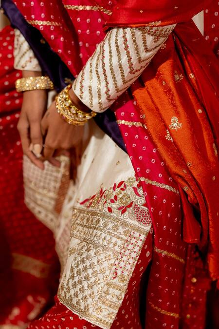 Pooja-Keyur_Red Organza Embroidery And Bandhani Aari Dupatta _at_Aza_Fashions