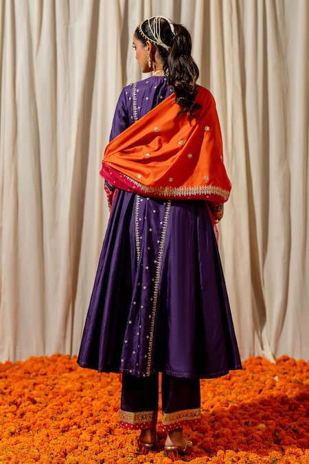 Pooja-Keyur Half & Half Aari Work Dupatta 