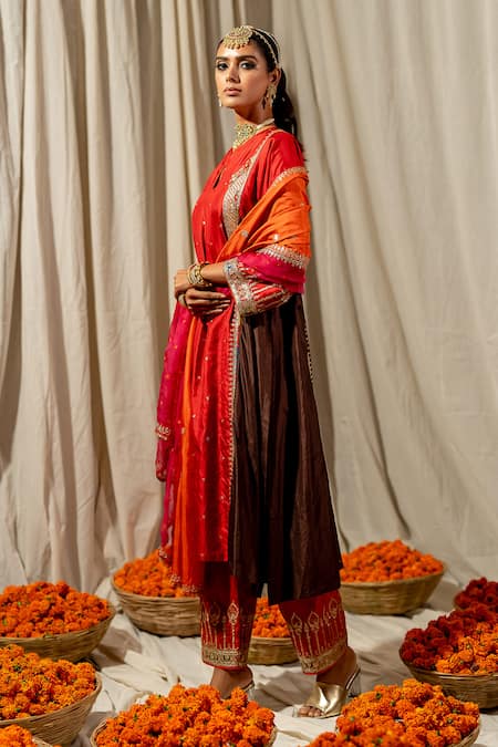 Pooja-Keyur_Red Silk Embroidery Split V-neck Aari Kurta And Pant Set _Online_at_Aza_Fashions