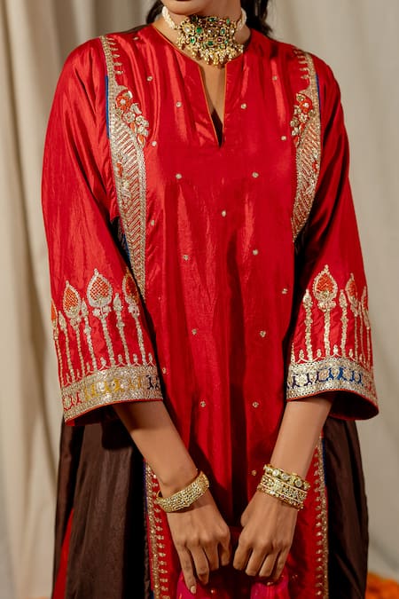 Buy_Pooja-Keyur_Red Silk Embroidery Split V-neck Aari Kurta And Pant Set _Online_at_Aza_Fashions