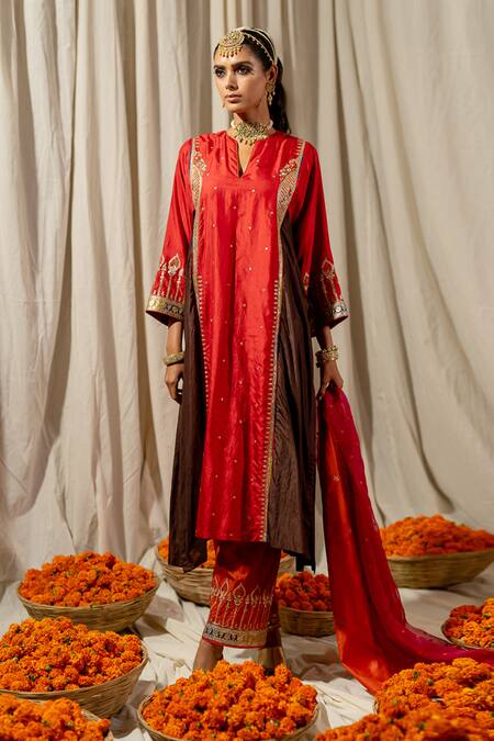 Pooja-Keyur_Red Silk Embroidery Split V-neck Aari Kurta And Pant Set _at_Aza_Fashions
