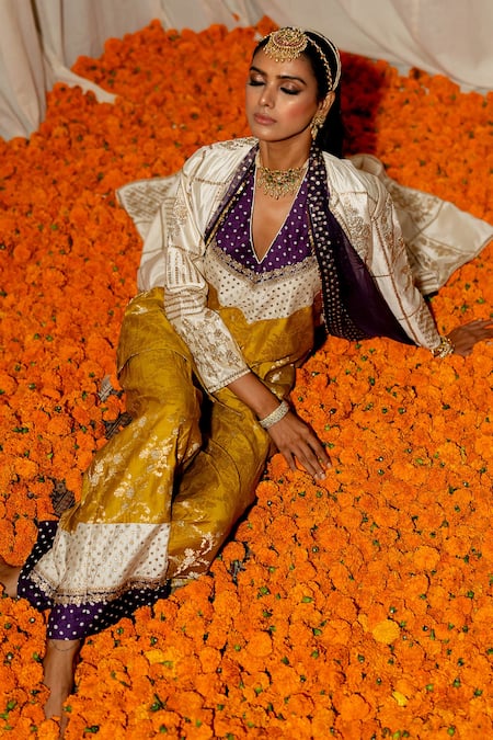 Pooja-Keyur Multicolor Brocade Woven Kurta & Pant Set 