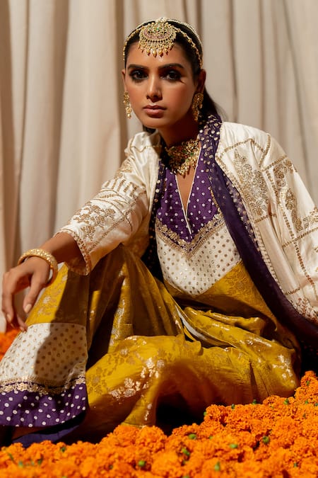 Pooja-Keyur_Multi Color Silk Embroidery Plunge Multicolor Brocade Woven Kurta And Pant Set _Online_at_Aza_Fashions