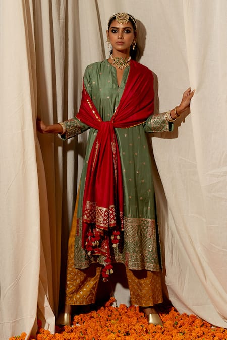 Pooja-Keyur_Green Silk Sequins, Embroidery Collared Aari Sage Kurta Set _Online_at_Aza_Fashions