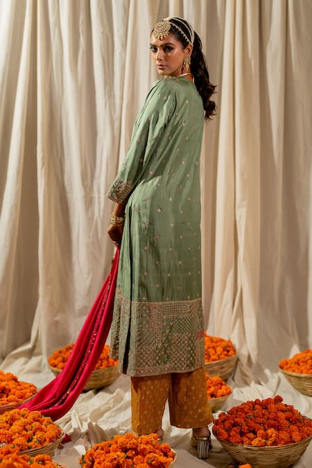Pooja-Keyur Aari Embroidered Sage Green Kurta Set 