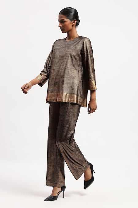 Shop Abraham And Thakore Gold Georgette Foil Printing Round Neck Embroidered Top Online at Aza Fashions Shop_Abraham And Thakore_Gold Georgette Foil Printing Round Neck Embroidered Top_Online_at_Aza_Fashions