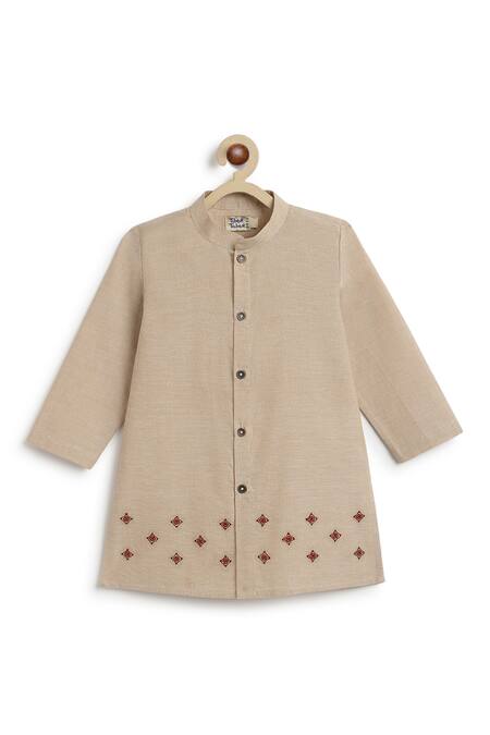 Tiber Taber Maroon Cotton Embroidery Mughal Print Bundi And Kurta Set at Aza Fashions Tiber Taber_Maroon Cotton Embroidery Mughal Print Bundi And Kurta Set_at_Aza_Fashions