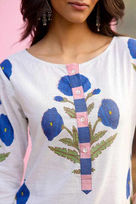 Buy_Gulaal_White Cotton Embroidery Round Neck Floral Hand Print Kurta And Striped Pant Set 