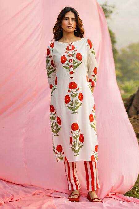 Shop_Gulaal_White Cotton Round Neck Floral Hand Print Kurta Set _Online_at_Aza_Fashions