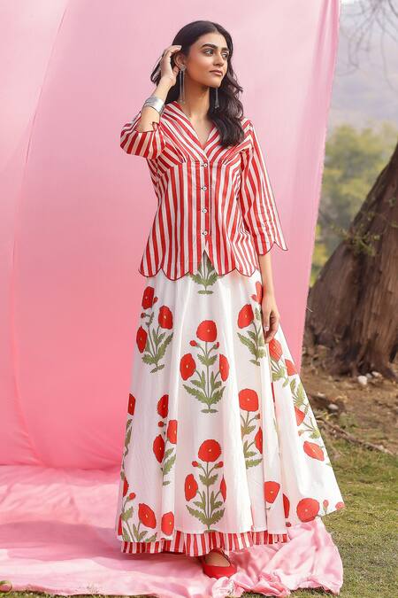 Buy_Gulaal_Red Cotton Embroidery V-neck Hand Print Top And Layered Skirt Set 