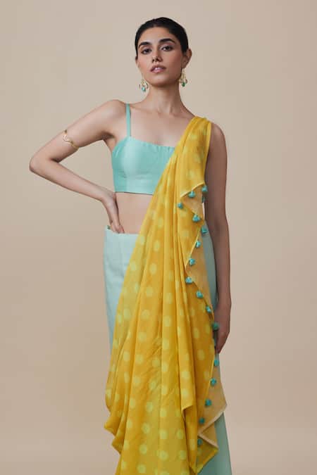 Shop_Dressfolk_Yellow Cotton Polka Pattern Handloom Pre-draped Saree Set With Running Blouse 