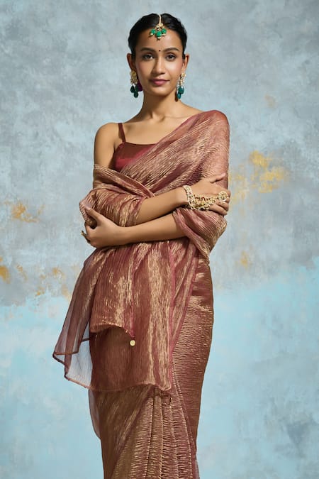 Dressfolk Maroon Tissue Sindoori Crinkled Handloom Saree With Running Blouse at Aza Fashions Dressfolk_Maroon Tissue Sindoori Crinkled Handloom Saree With Running Blouse _at_Aza_Fashions