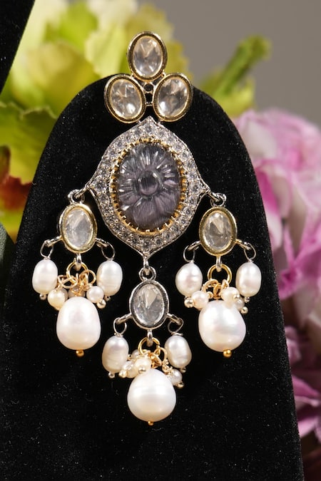 Buy_Amaara Jewels_Gold Plated Pearls, Stones, Zari Bloom Choker Necklace Set 
