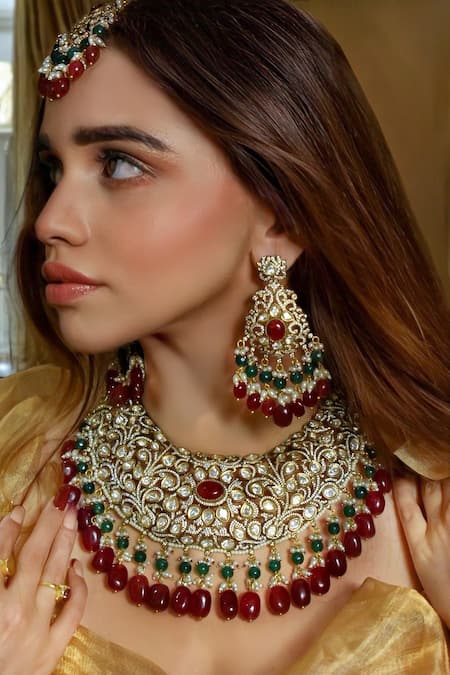 Amaara Jewels_Red Pearls Antique Gold Blossom Vine Necklace Set _at_Aza_Fashions