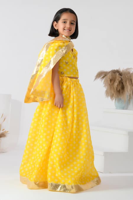 Buy_Bannhi By Priyanka Rathore_Yellow Chanderi Gota Patti Bandhani Print Lehenga Set _Online_at_Aza_Fashions