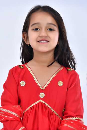 Buy_Bannhi By Priyanka Rathore_Red Chanderi, Lurex Gota Patti Embellished Kurta Dhoti Pant Set _Online_at_Aza_Fashions