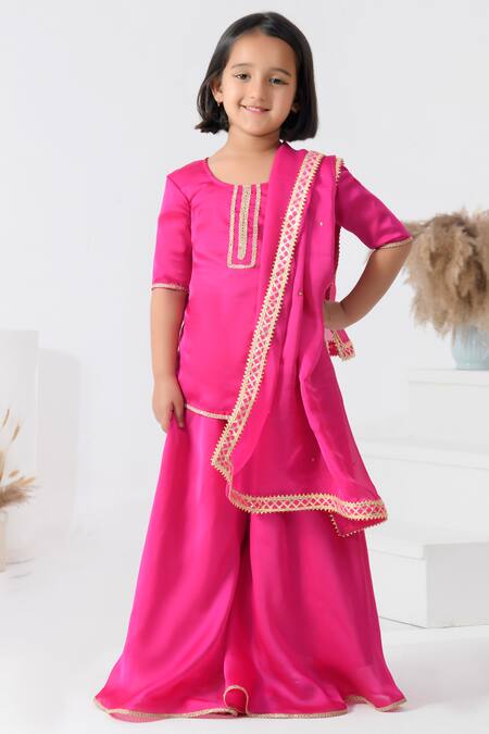 Shop_Bannhi By Priyanka Rathore_Magenta Satin Gota Patti Embellished Kurta Set _Online_at_Aza_Fashions