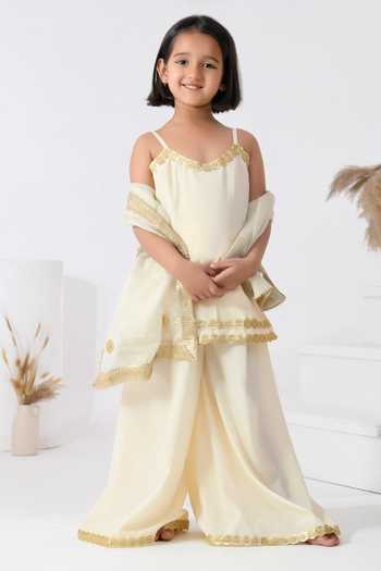 Buy_Bannhi By Priyanka Rathore_Ivory Crepe, Chiffon Gota Patti, Sequins Floral Embellished Kurta Set _Online_at_Aza_Fashions