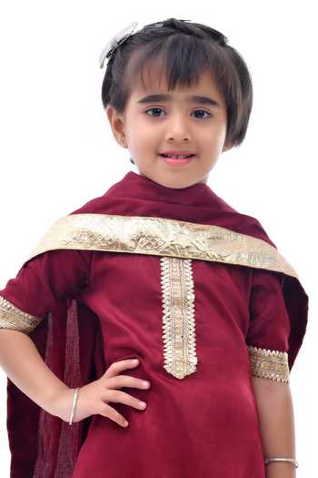 Shop_Bannhi By Priyanka Rathore_Maroon Taffeta Gota Patti Embellished Kurta Set _Online_at_Aza_Fashions
