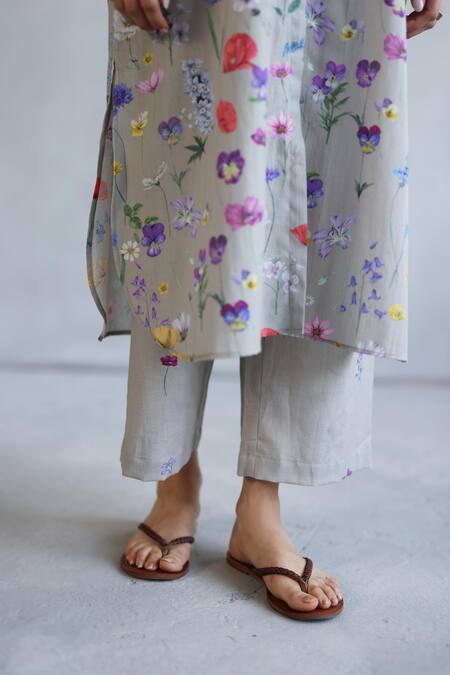 Roza_Gray Linen Collared Floral Print Tunic And Pant Set _Online_at_Aza_Fashions
