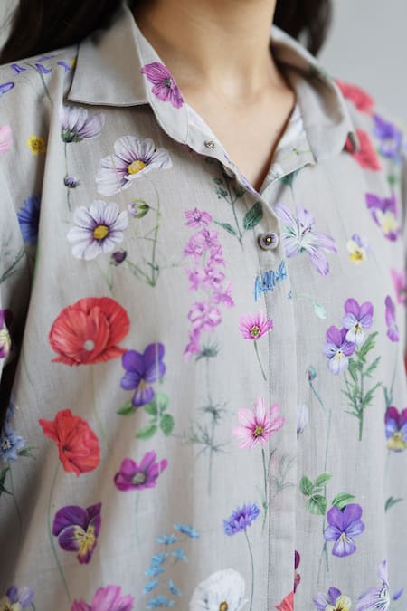 Roza_Gray Linen Collared Floral Print Tunic And Pant Set _at_Aza_Fashions