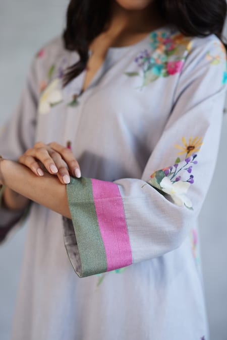 Shop_Roza_Gray Linen Embroidery Round Neck Blossom Printed Kurta Set _Online_at_Aza_Fashions