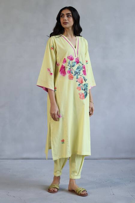 Shop Roza Yellow Linen V-neck Bougainvillea Printed Phiran Kurta Set Shop_Roza_Yellow Linen V-neck Bougainvillea Printed Phiran Kurta Set