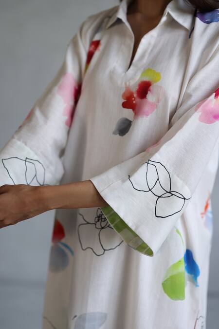 Buy_Roza_Ivory Linen Collared Hand Sketched Doodle Kaftan And Pant Set 